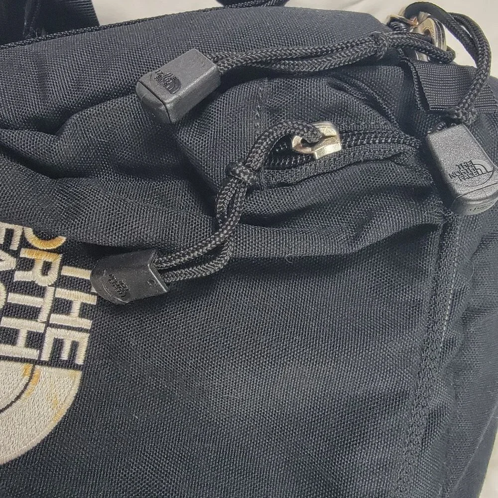 The North Face Padded Camera Bag Black Adjustable Strap Durable Travel Casual